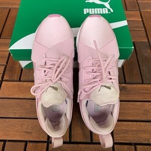 Puma women shoe size 6